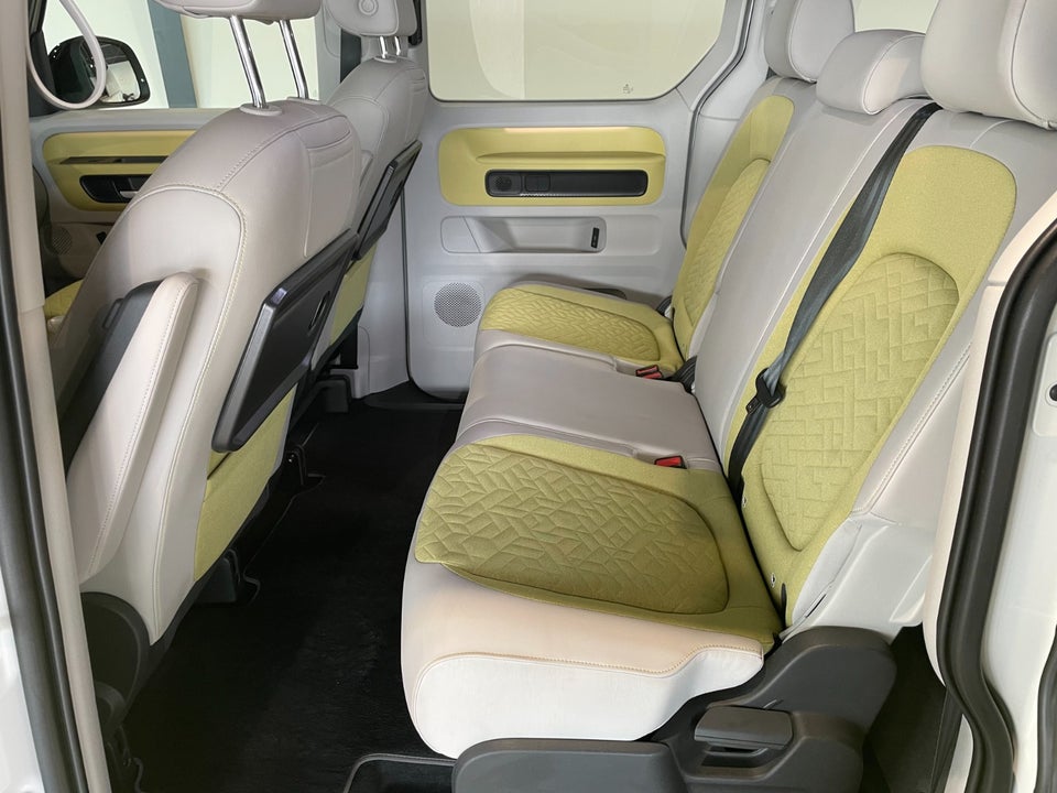 VW ID. Buzz 77 Style SWB 5d