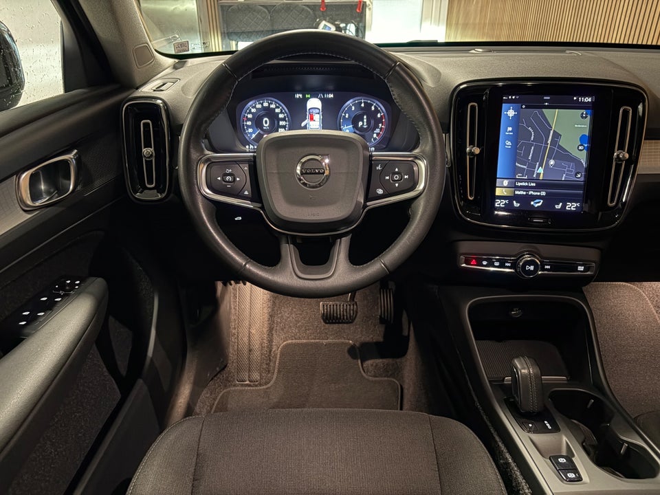 Volvo XC40 2,0 T4 190 Momentum aut. 5d