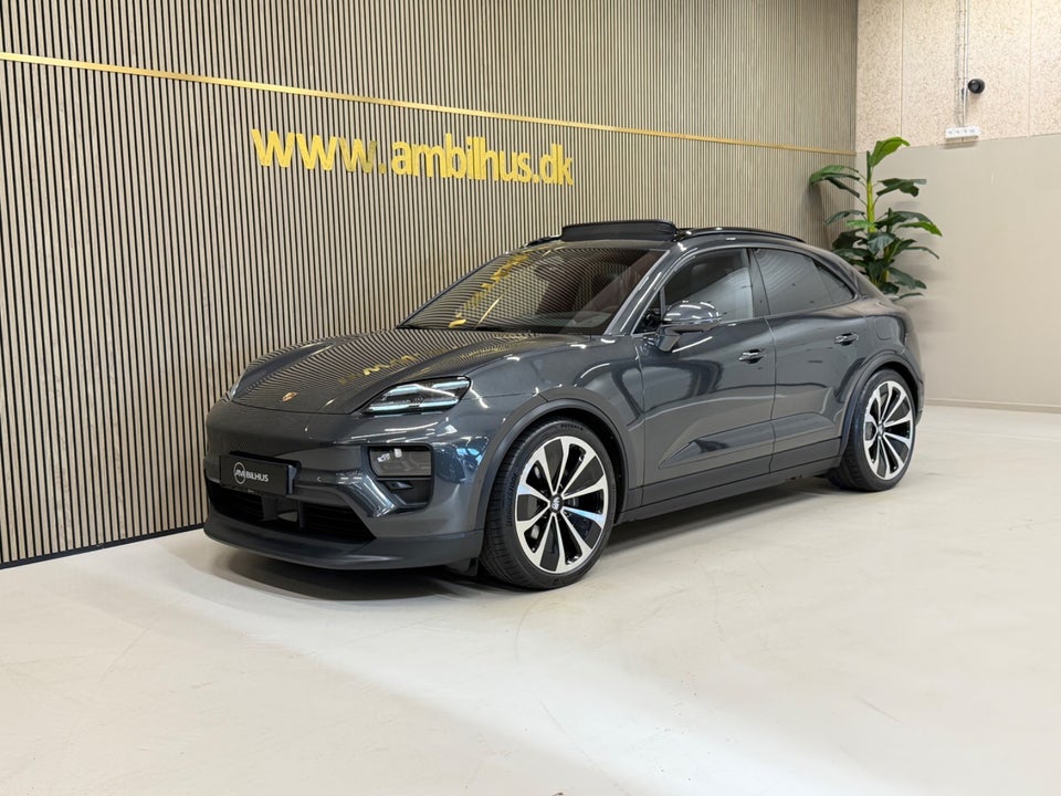 Porsche Macan 4 5d