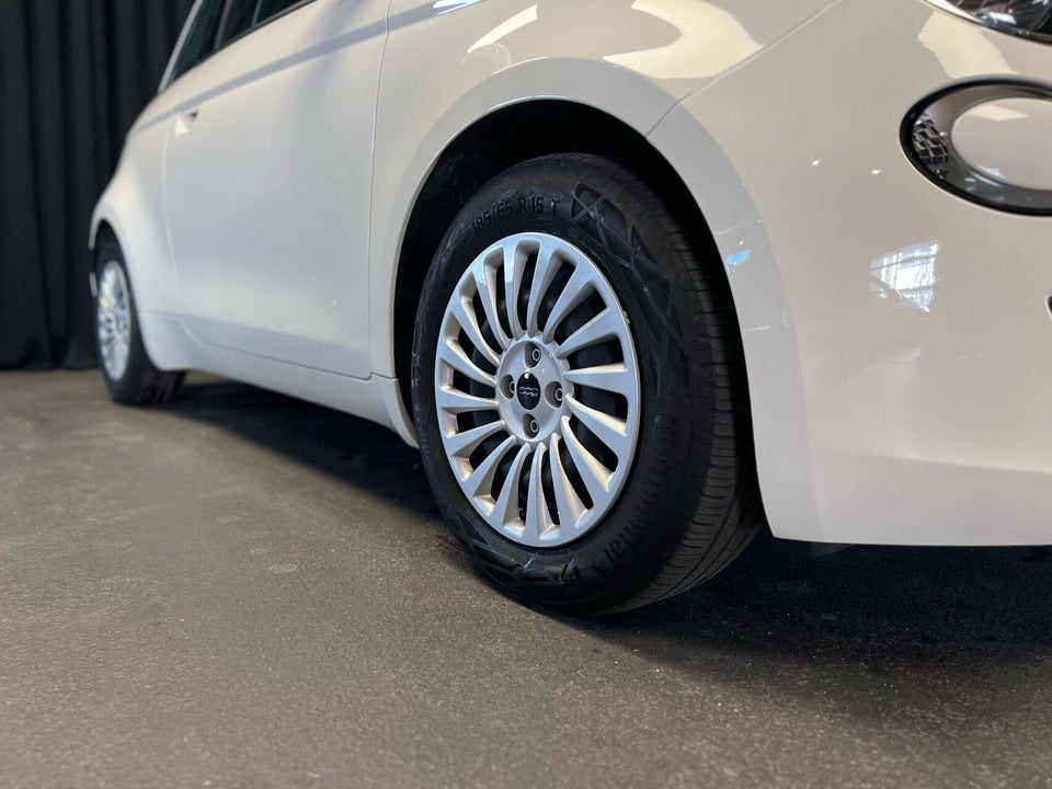 Fiat 500e 42 Icon 3d