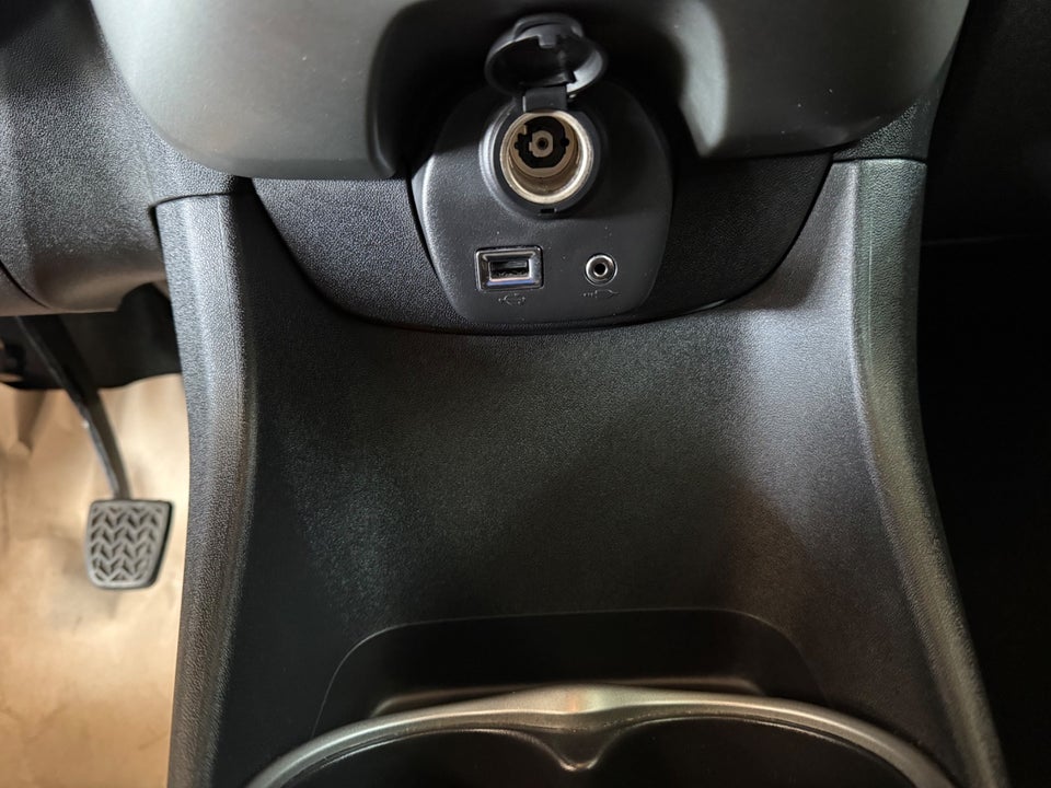 Toyota Aygo 1,0 VVT-i x-play 5d