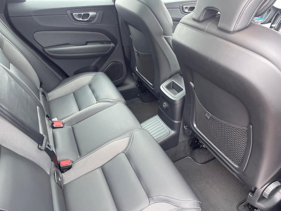 Volvo XC60 2,0 T6 ReCharge R-Design aut. AWD 5d