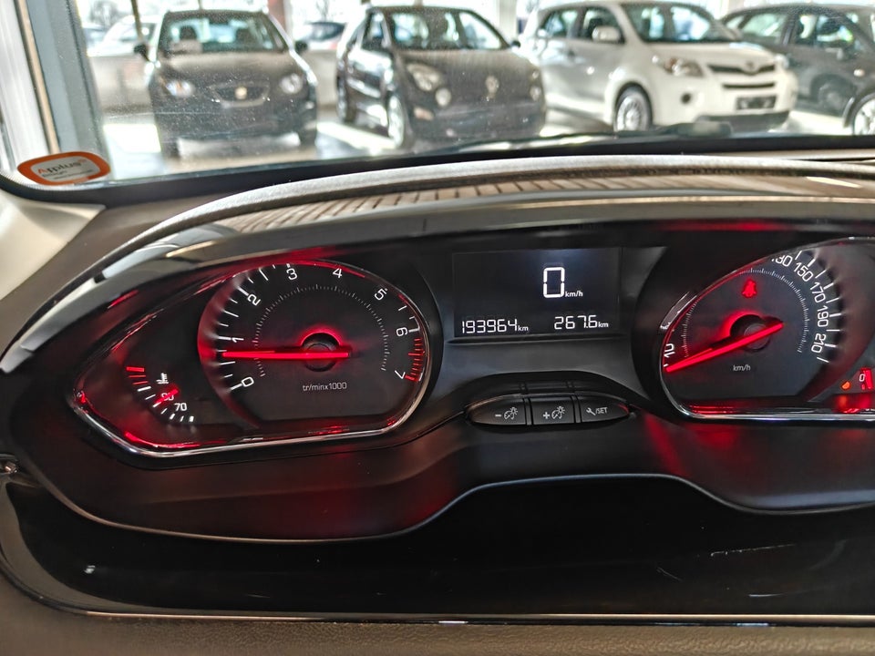 Peugeot 208 1,2 VTi Active 5d