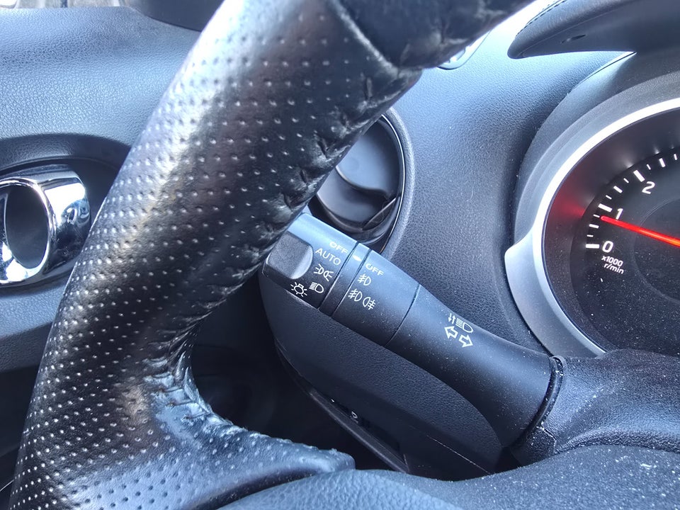 Nissan Juke 1,2 Dig-T 115 N-Connecta 5d