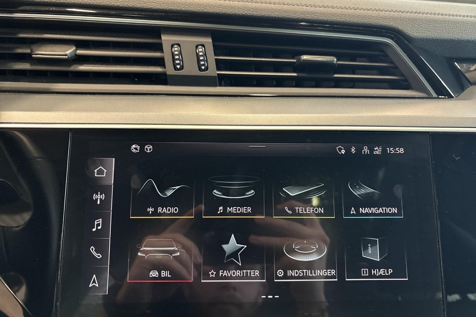 Audi e-tron 55 quattro 5d