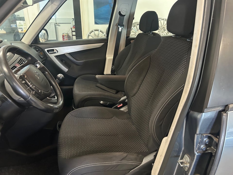 Citroën C4 Picasso 1,6 VTi 120 VTR 5d