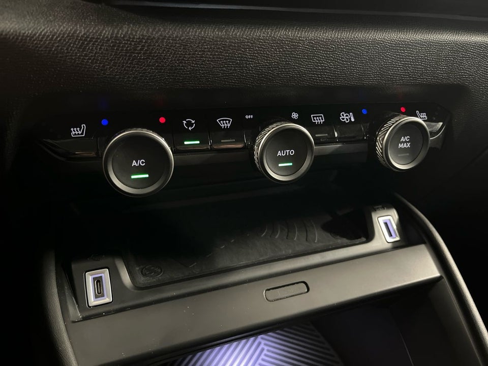 Citroën ë-C4 50 Shine Sport 5d