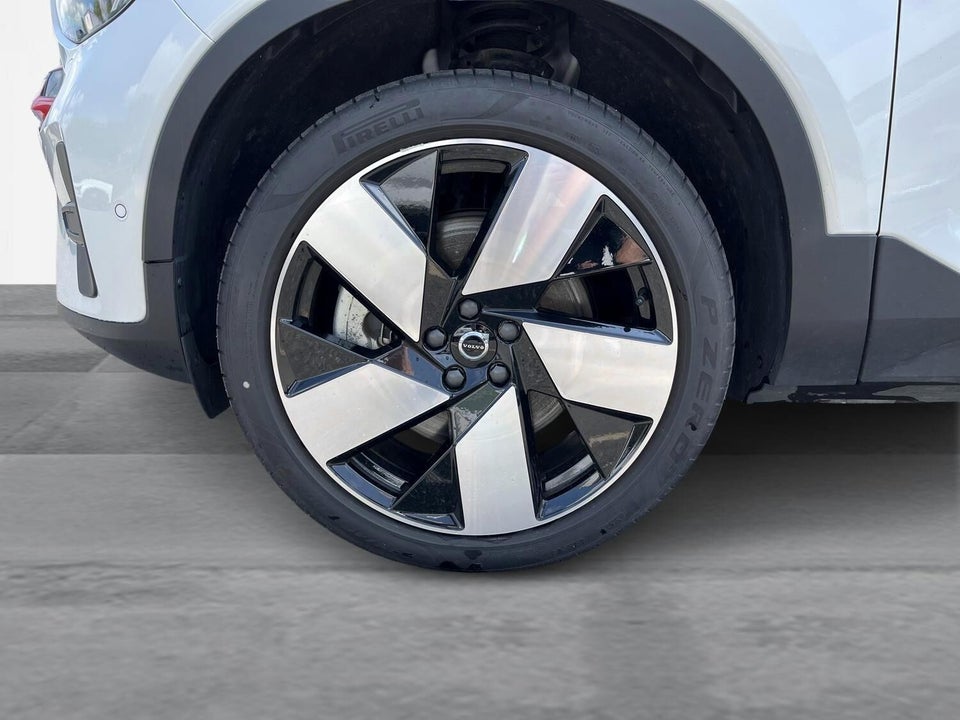 Volvo EX40 Extended Range Core 5d