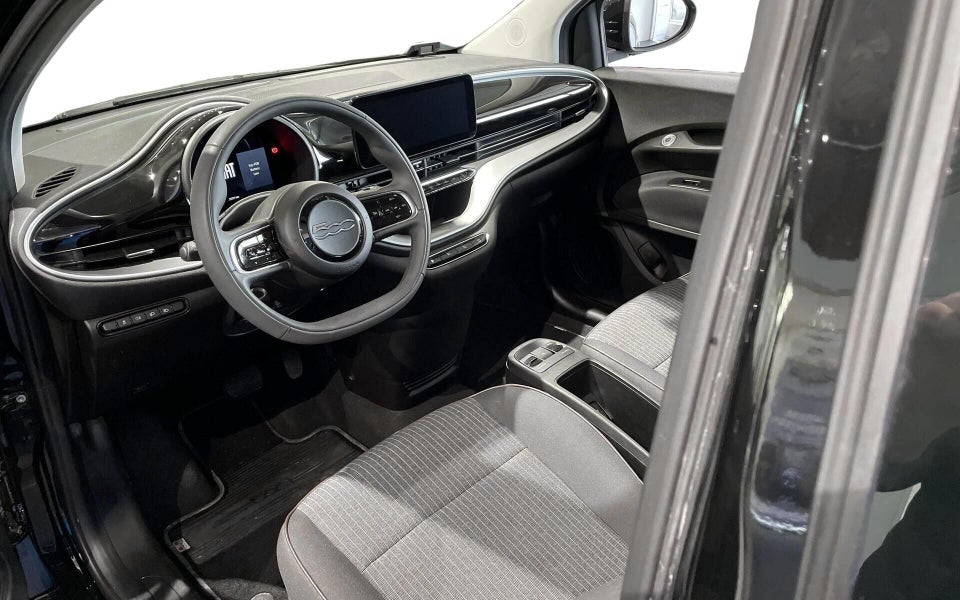 Fiat 500e 42 Icon 3d