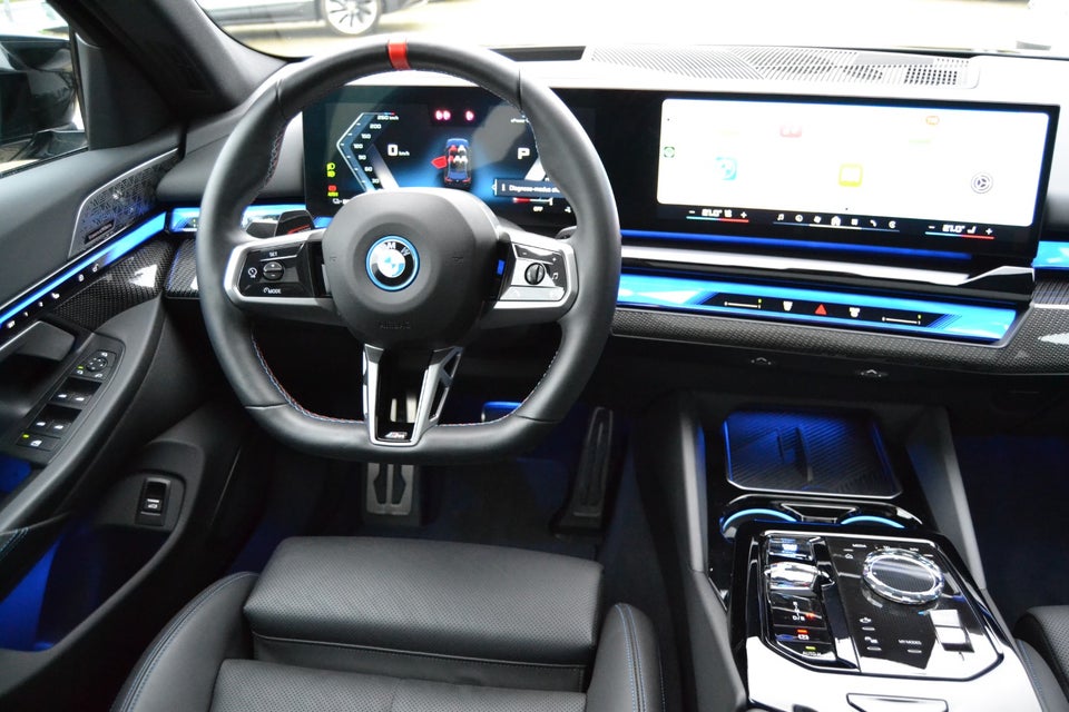 BMW i5 M60 Touring xDrive 5d