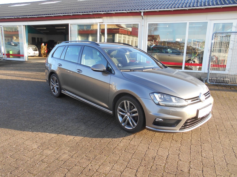 VW Golf VII 2,0 TDi 150 R-line Variant DSG BMT 5d
