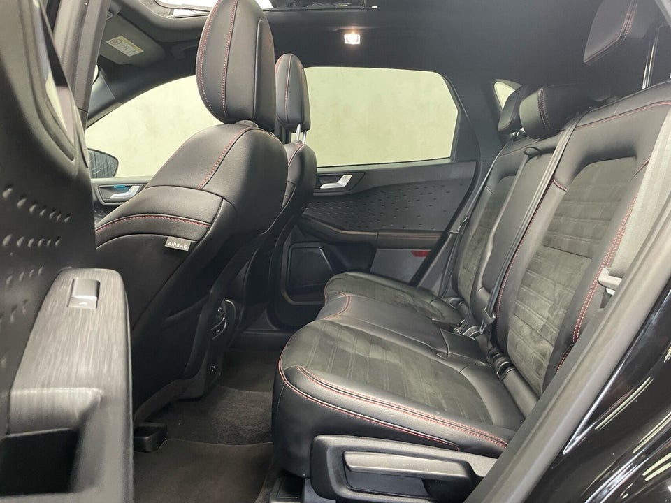 Ford Kuga 2,5 PHEV ST-Line X CVT 5d