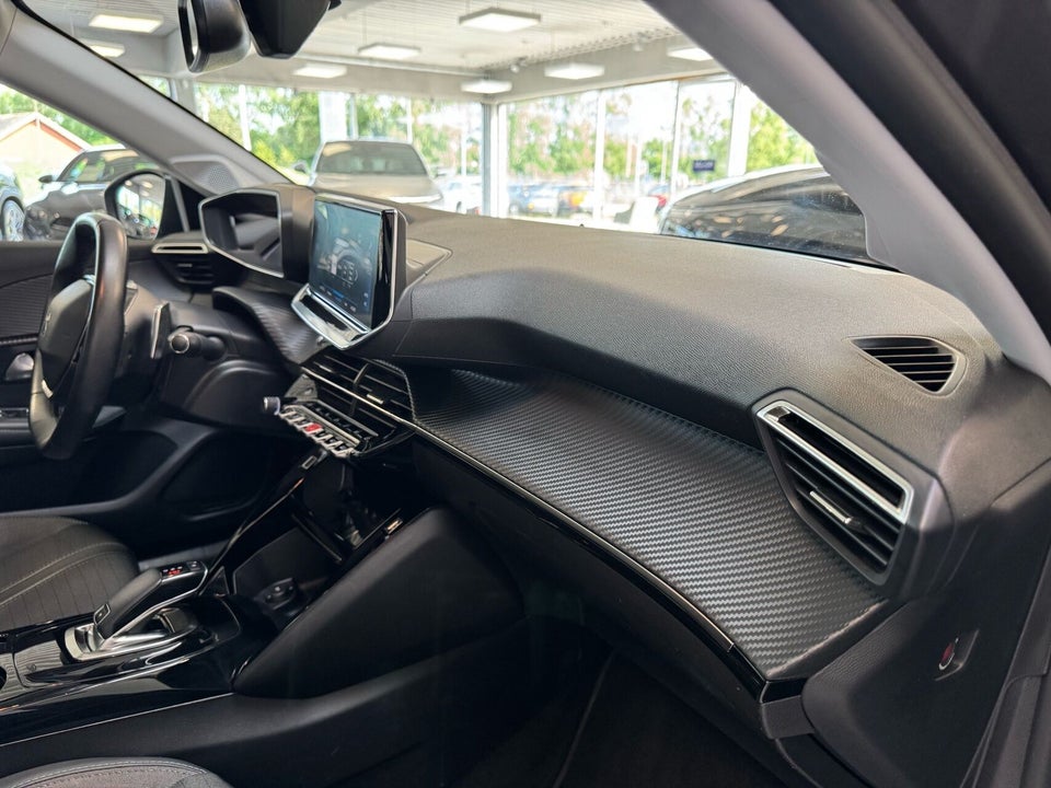 Peugeot 208 1,2 PureTech 100 Allure Lux EAT8 5d