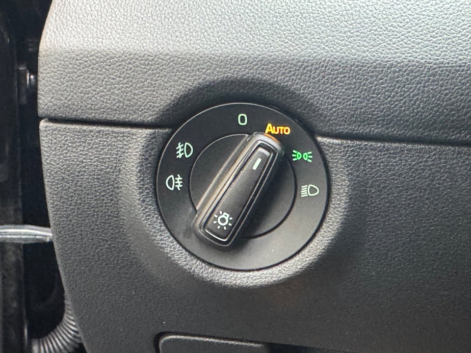 Skoda Octavia 1,6 TDi 115 Drive Combi DSG 5d