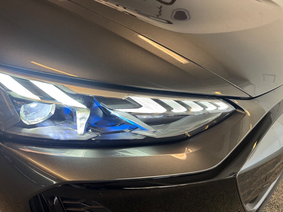 Audi RS e-tron GT quattro 4d