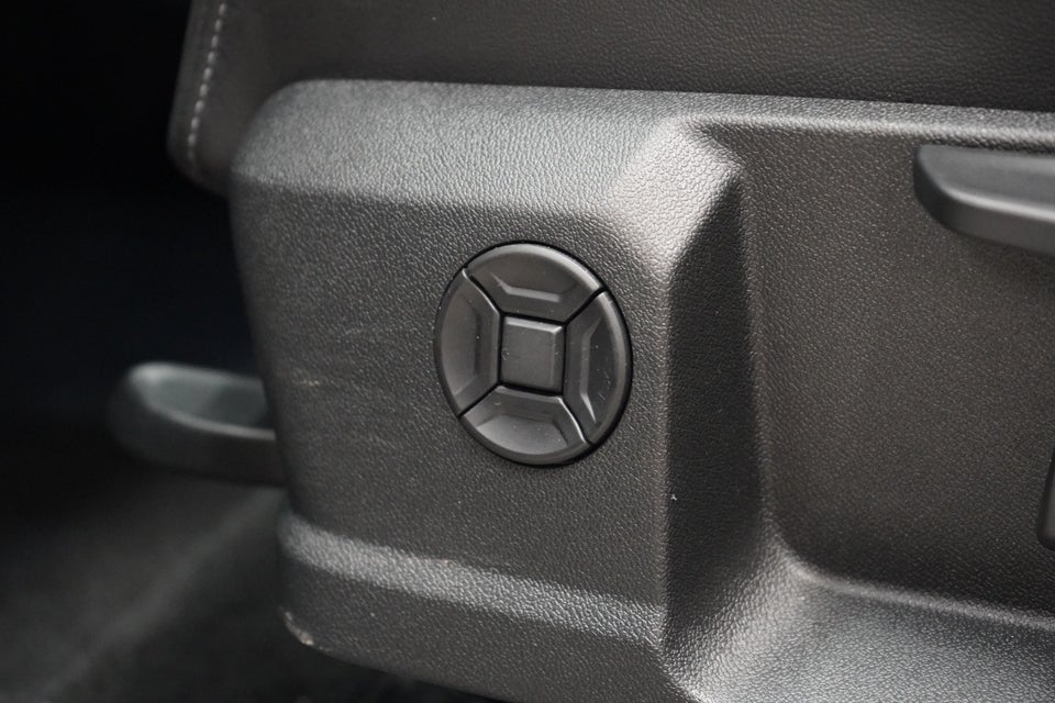 Audi Q4 e-tron 45 S-line 5d