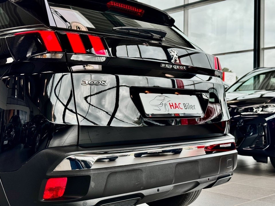 Peugeot 3008 1,2 e-THP 130 Active 5d