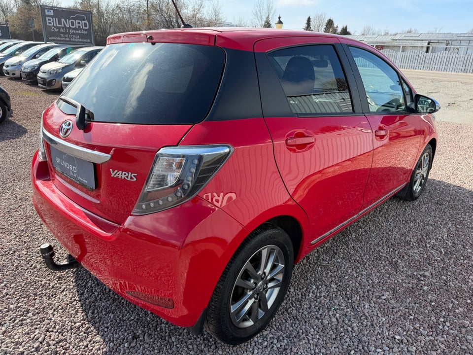 Toyota Yaris 1,3 VVT-i T2 Style 5d