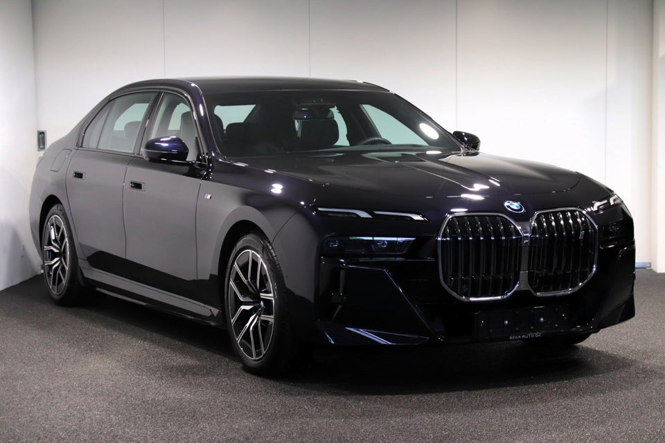 BMW i7 eDrive50 M-Sport 4d