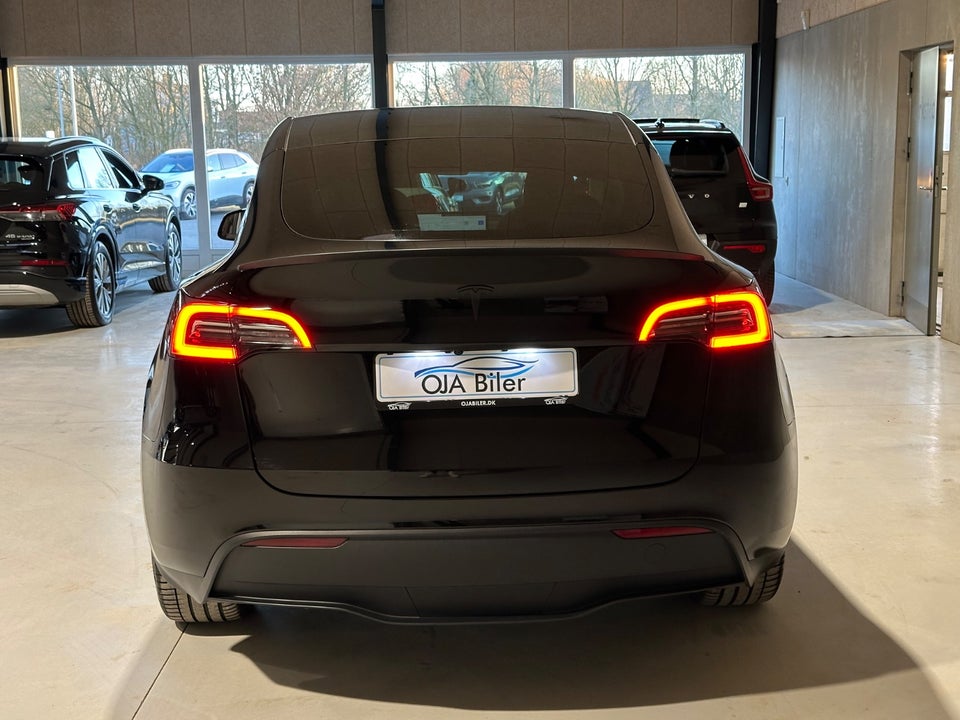 Tesla Model Y RWD 5d