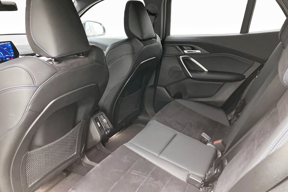 BMW iX2 xDrive30 M-Sport 5d