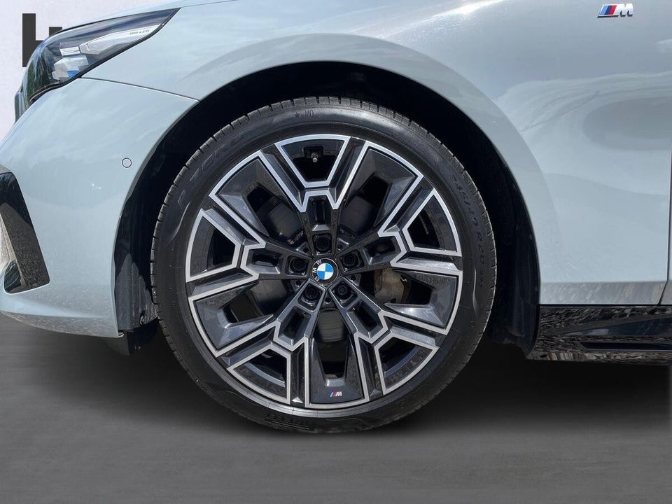 BMW i5 eDrive40 Touring Fully Charged M-Sport 5d
