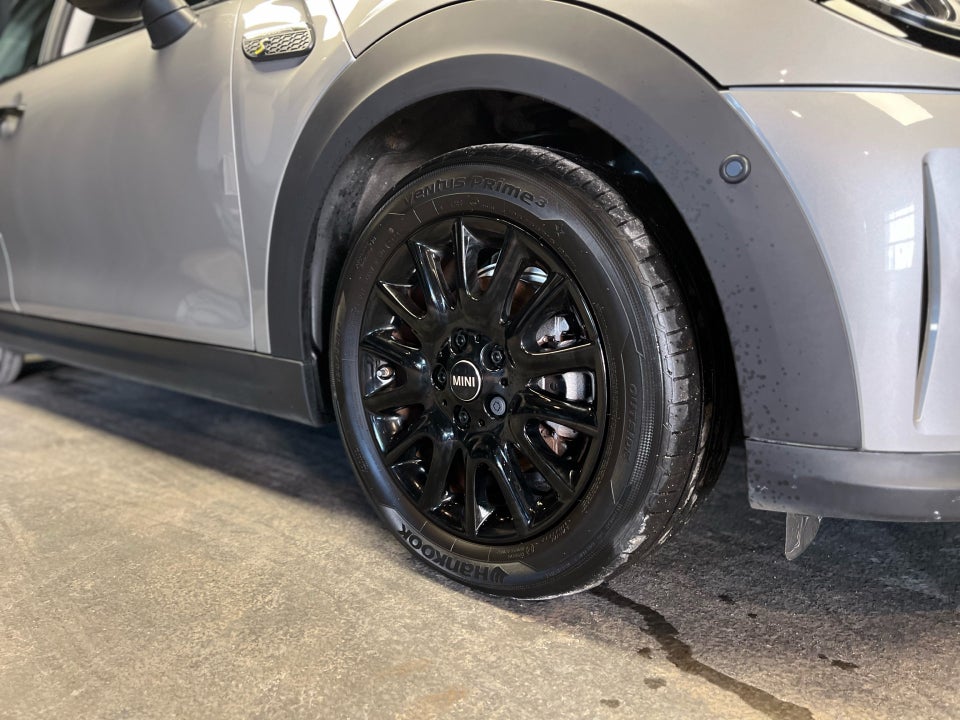 MINI Cooper SE Edition Premium Plus 3d