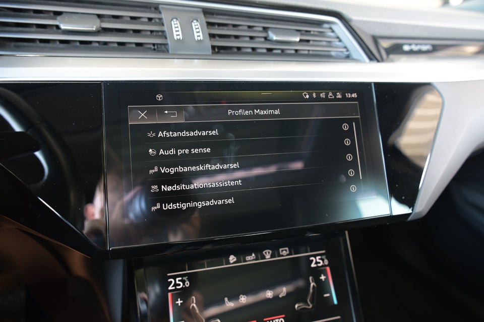 Audi e-tron 55 Advanced quattro 5d