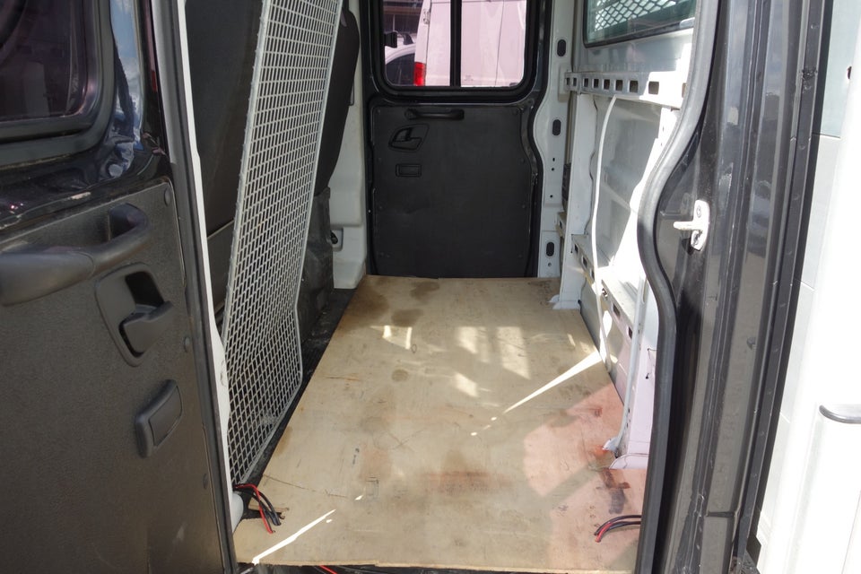 Iveco Daily 2,3 35S16 3750mm Lad AG8 2d