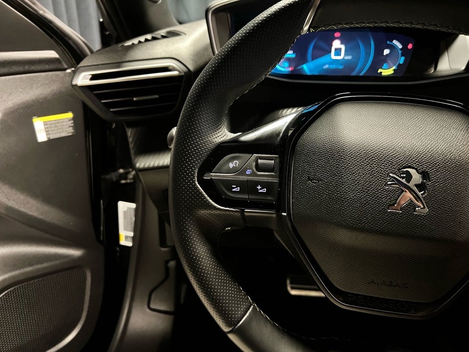 Peugeot e-2008 50 GT 5d
