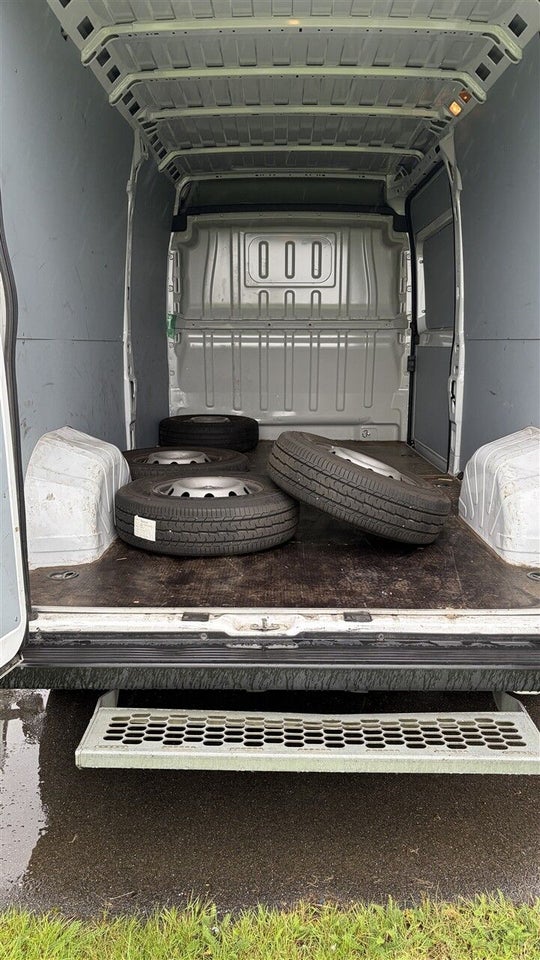 Fiat Ducato 35 2,2 MJT 140 Kassevogn L3H2 Pro+ aut.