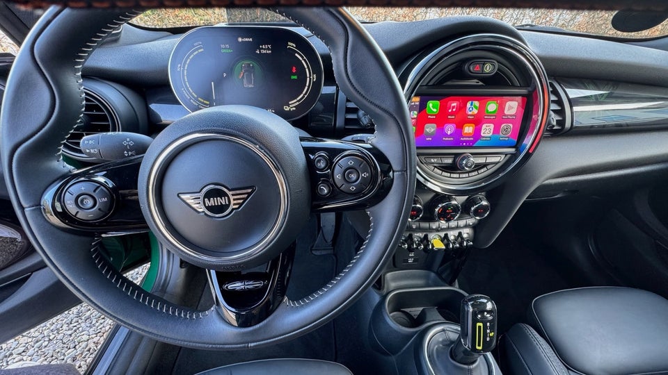 MINI Cooper SE Maximise 3d