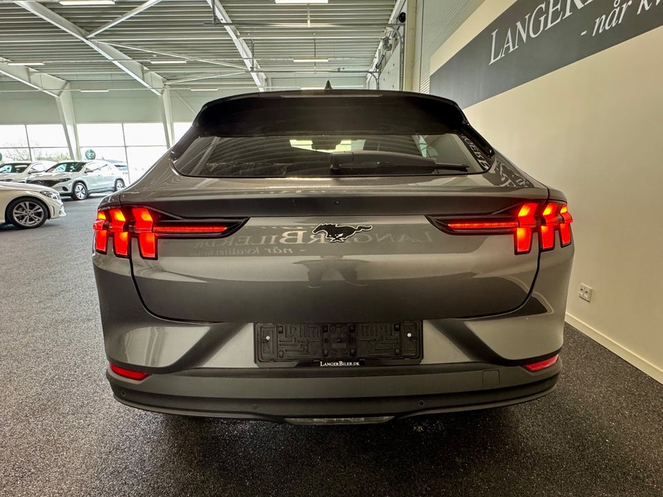 Ford Mustang Mach-E 68 Standard Range 5d