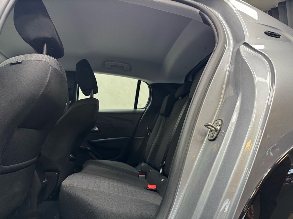 Peugeot e-208 50 Active 5d