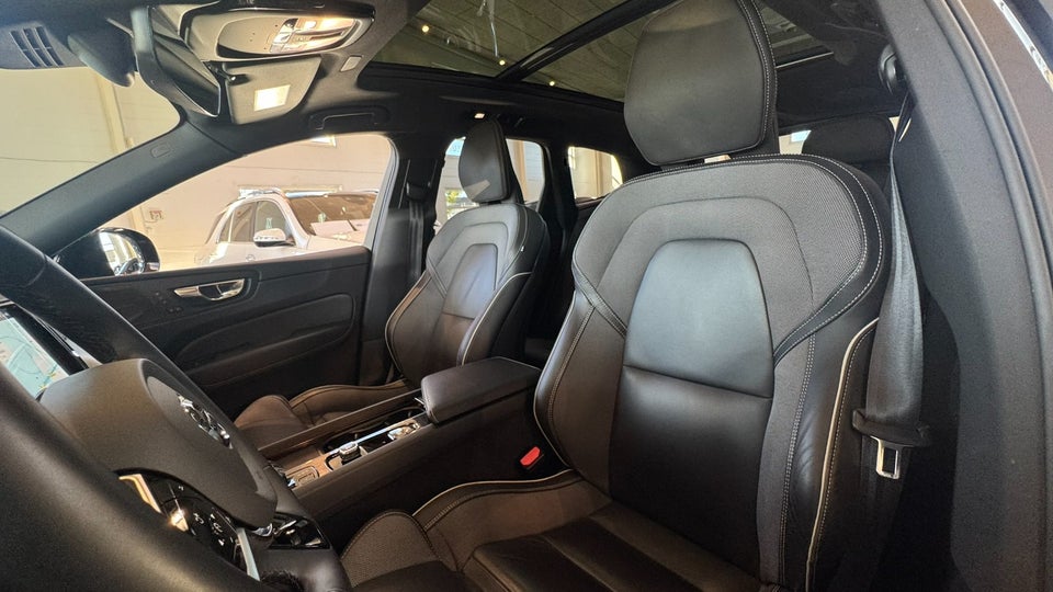 Volvo XC60 2,0 T6 ReCharge Ultimate Dark aut. AWD 5d