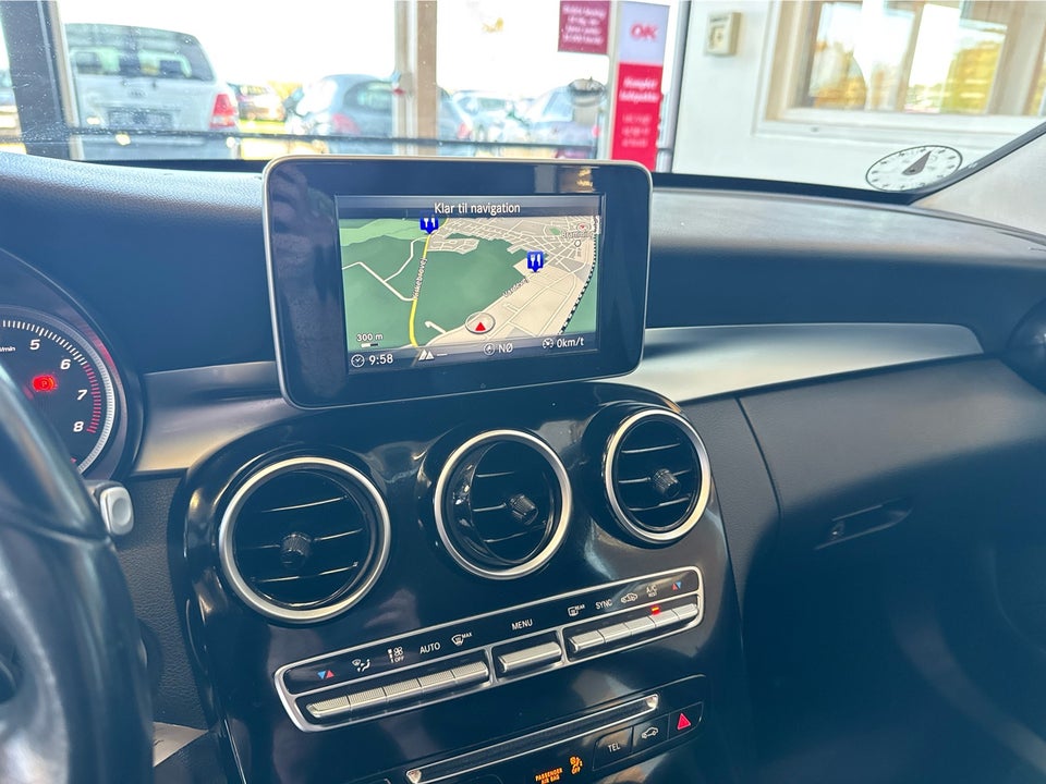 Mercedes C200 2,0 Business stc. aut. 5d