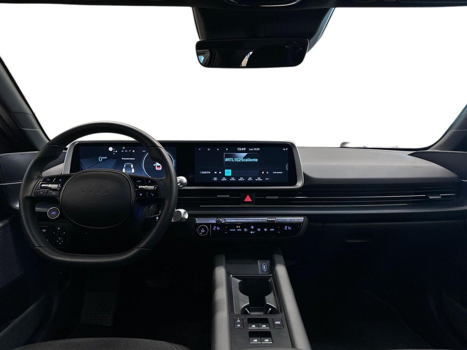 Hyundai Ioniq 6 77 Essential 4d