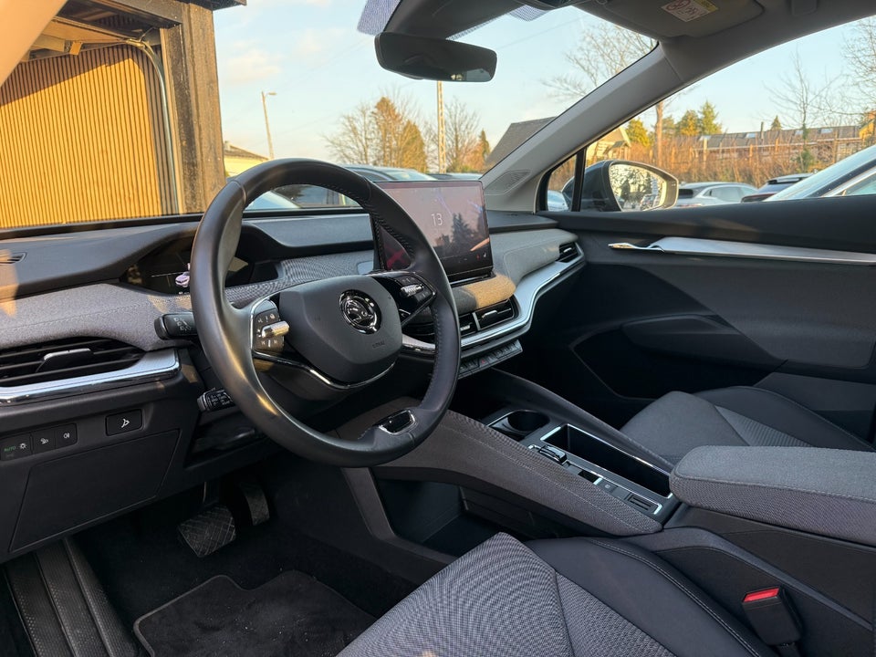 Skoda Enyaq 60 iV Loft 5d