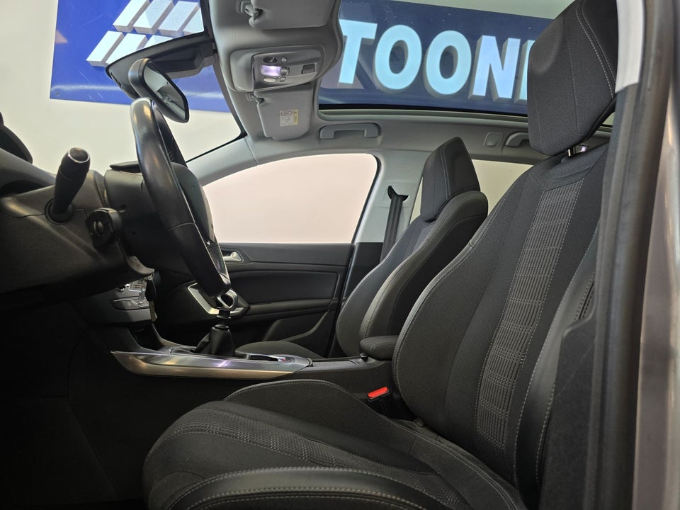 Peugeot 308 1,5 BlueHDi 130 Prestige SW 5d