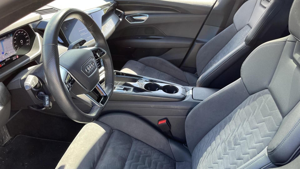 Audi e-tron GT quattro 4d