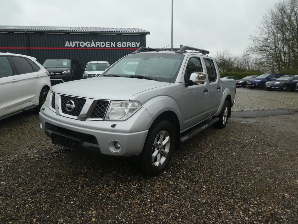 Nissan Navara 2,5 dCi 171 Db.Kab LE aut. 4x4 4d