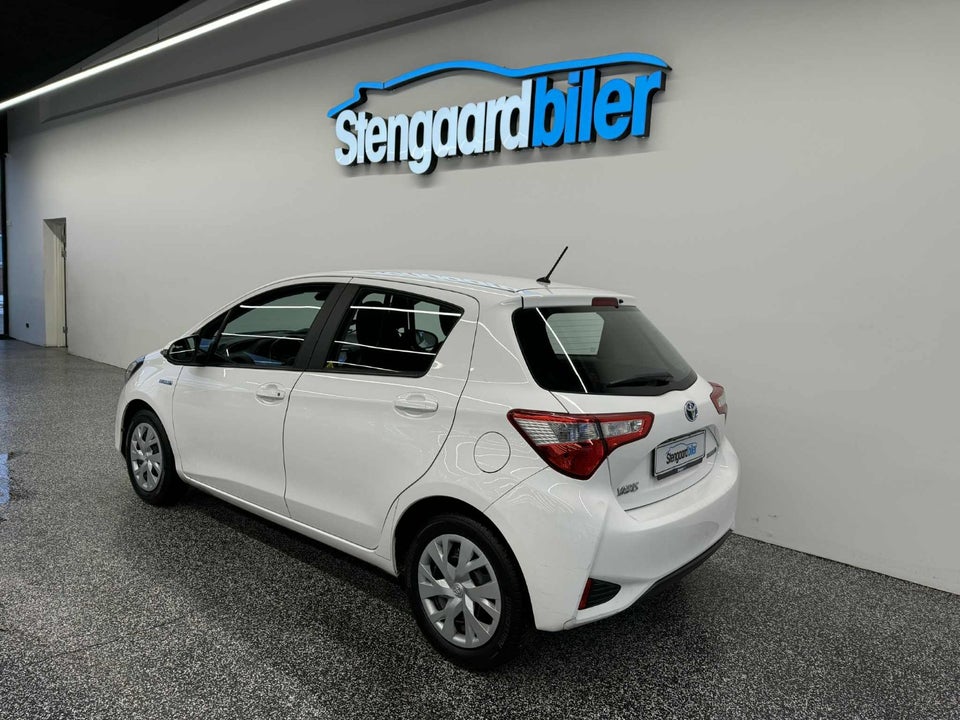 Toyota Yaris 1,5 Hybrid H2 e-CVT Van 5d