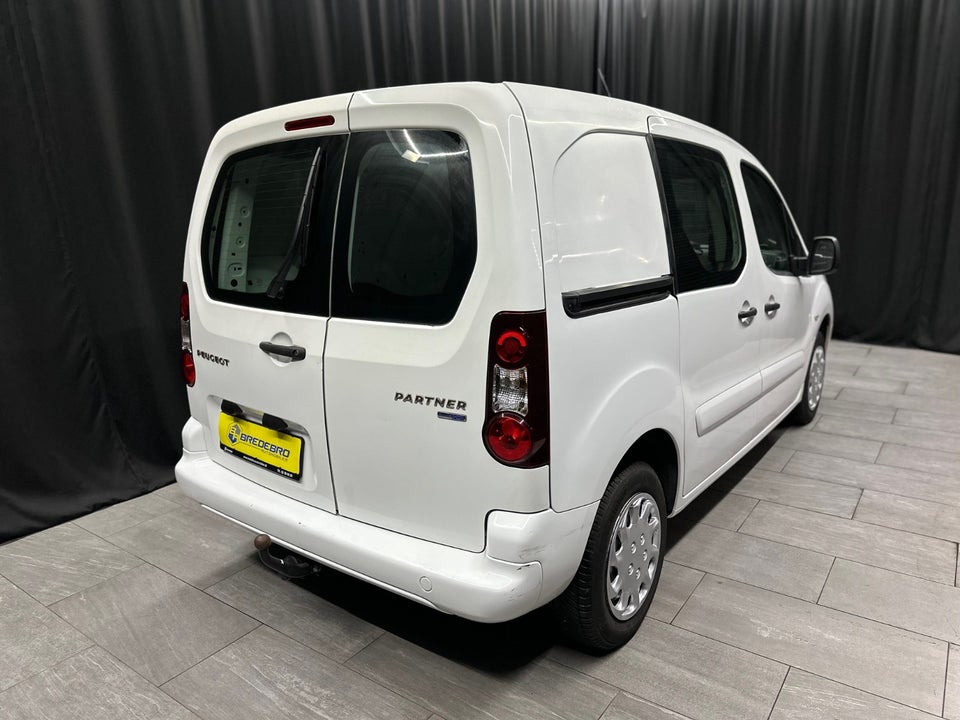 Peugeot Partner 1,6 BlueHDi 100 L1 Flex Van 5d