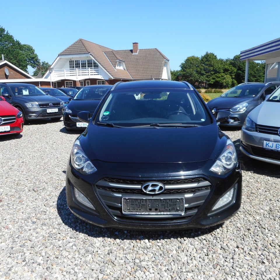 Hyundai i30 1,6 CRDi 110 Life CW 5d