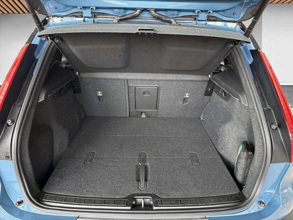 Volvo XC40 ReCharge Twin Plus 5d