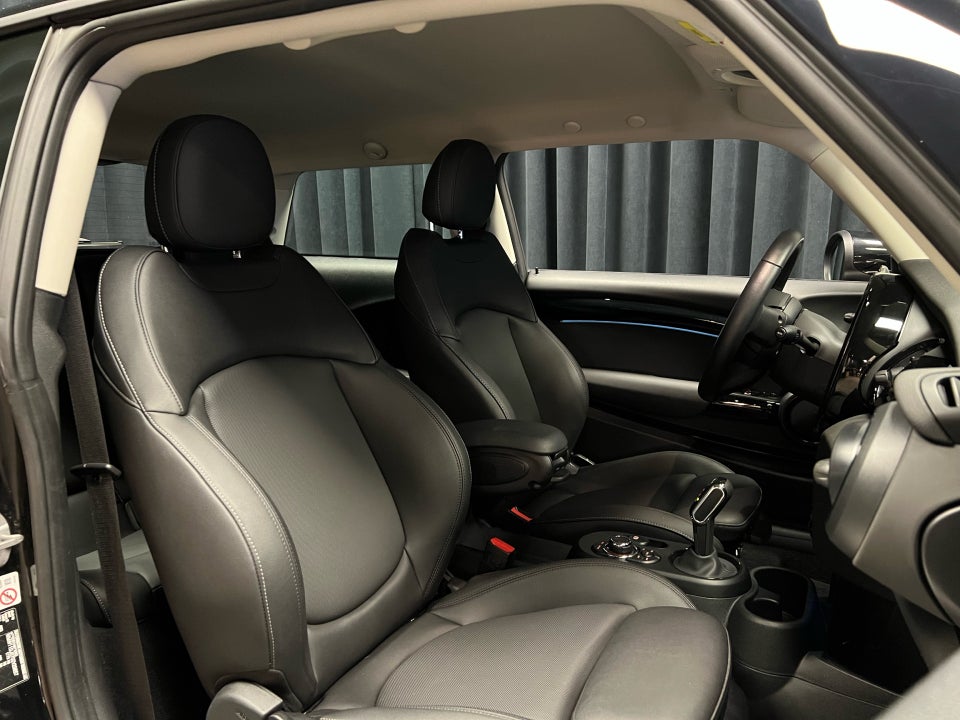 MINI Cooper SE Edition Premium Plus 3d