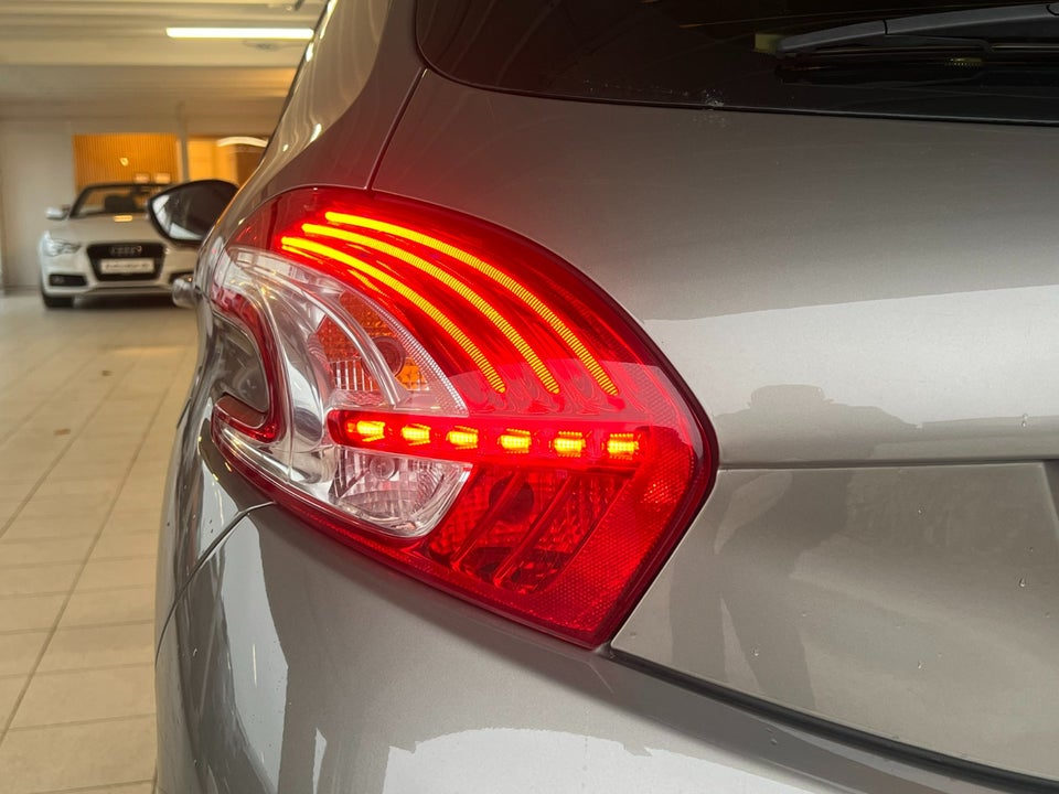 Peugeot 208 1,4 e-HDi 68 Active ESG 5d