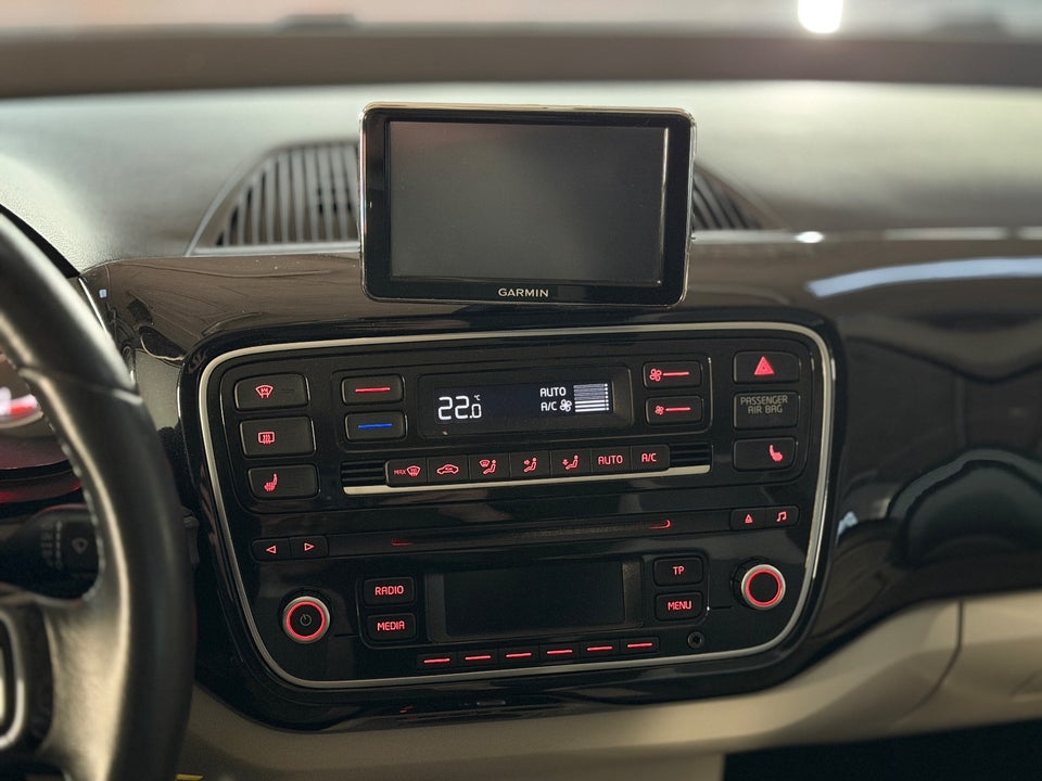 VW e-Up! High Up! 5d