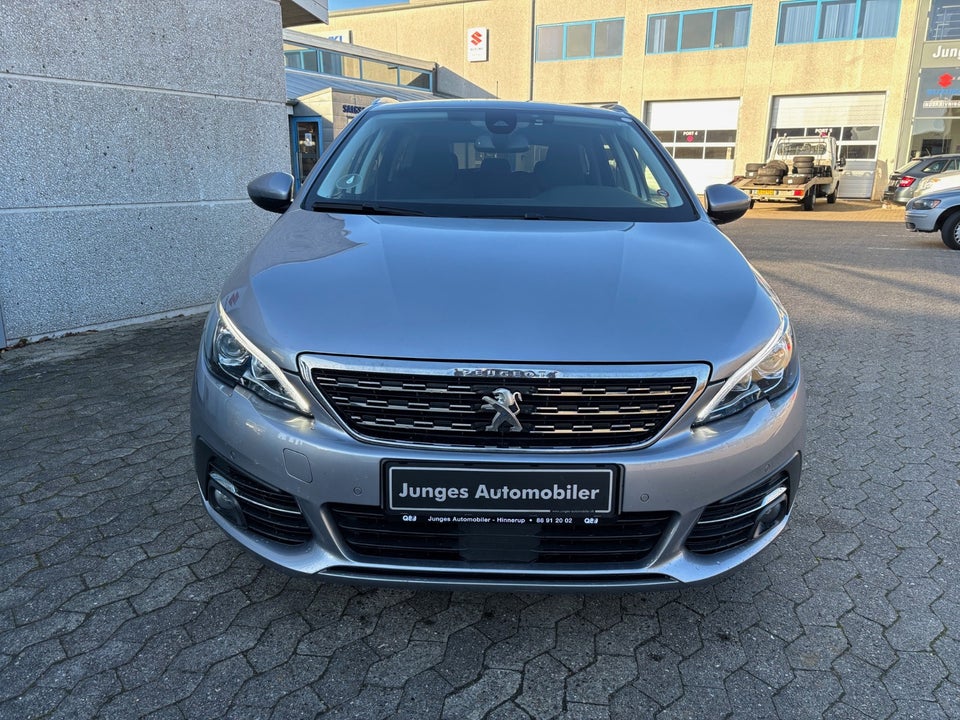 Peugeot 308 1,5 BlueHDi 130 Allure Pack SW 5d