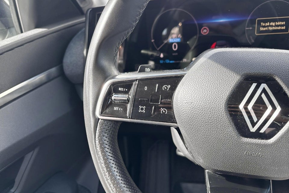 Renault Megane E-Tech 40 Equilibre 5d